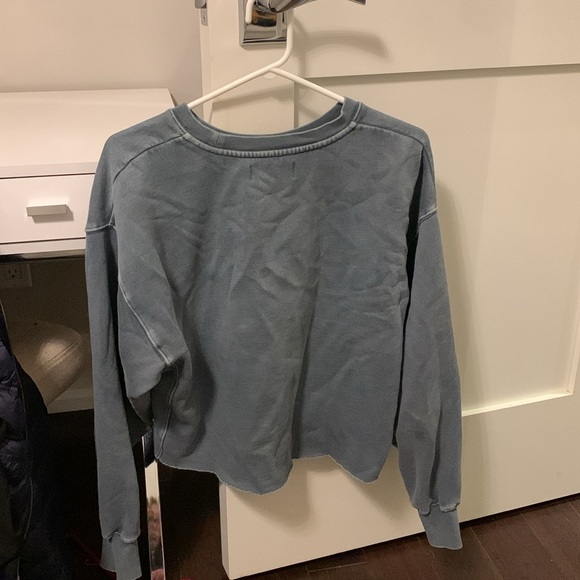 Aritzia Crewneck - Picture 2 of 3